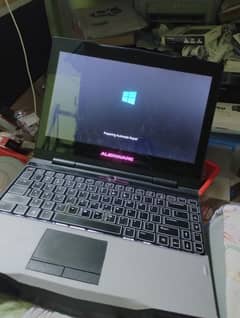 Dell Alienware M11x gaming laptop read add