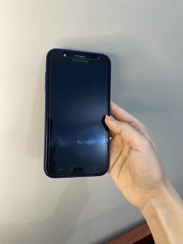 10/10 Condition Samsung Galaxy J7 Core 7