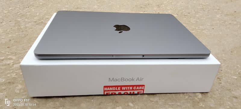 macbook air M2 0