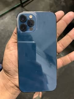 iPhone 12 Pro condition 10/10 water pack