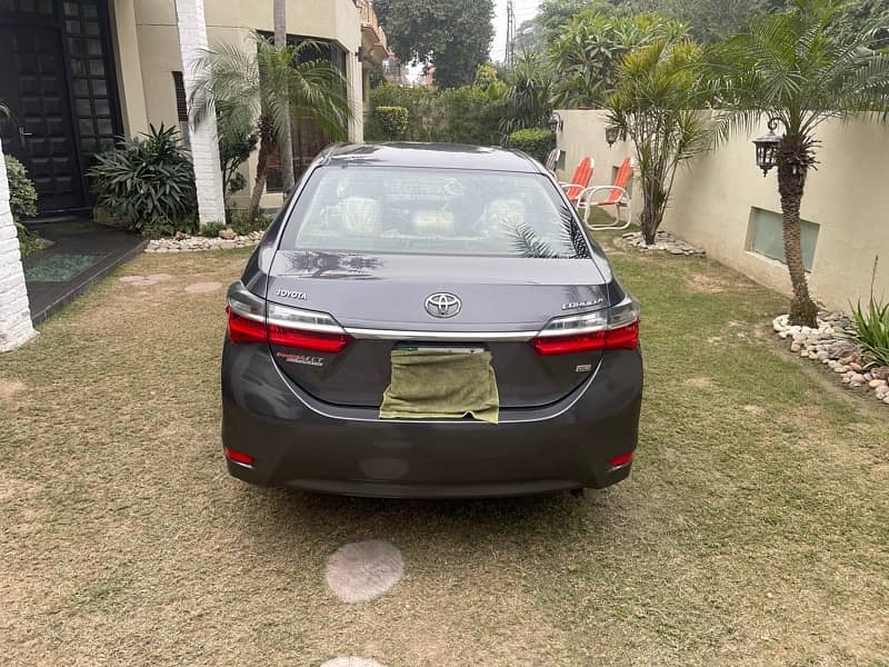 Toyota gli 2017 auto first hand Apna name total orginal 4