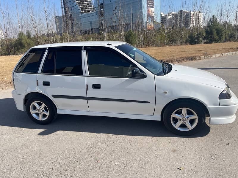 Suzuki Cultus 2012 euro 2 5