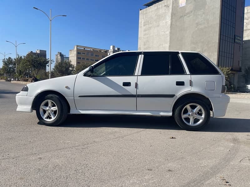 Suzuki Cultus 2012 euro 2 9