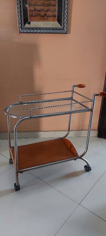 Tea trolley 1