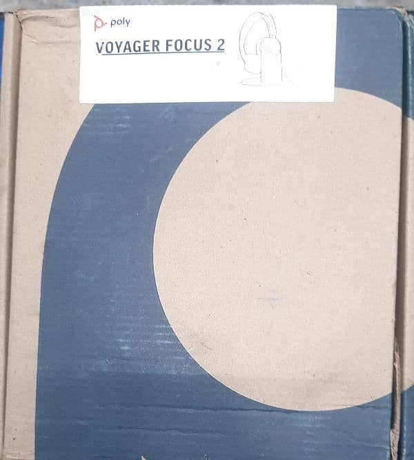 VOYAGER FOCUS 2 BLUETOOTH &WIRELESS HEADPHONE 4