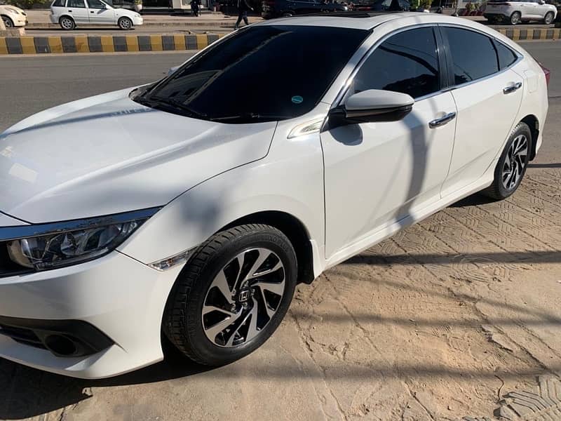 Honda Civic VTi Oriel Prosmatec 2018 16