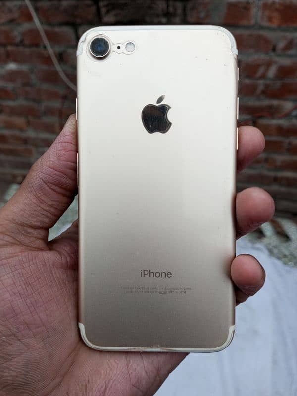 iPhone 7 128 GB PTA approved 10 by 10 condition all okay 9