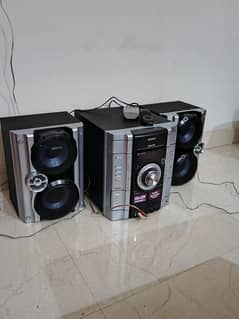 Sony Amplifier and Speakers RV 22