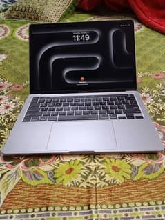 MacBook pro 2020 Model, 13"inch (16GB/512GB SSD)