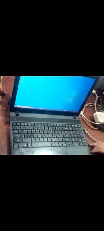 laptop for sale 320 gb hard 4 gb ram 1