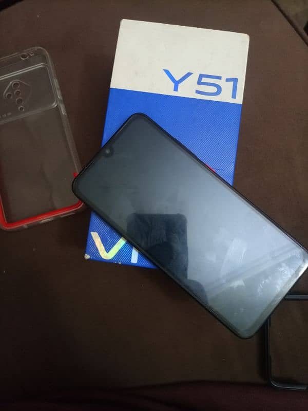 vivo y51, snap dragon, 4/128 with box 5