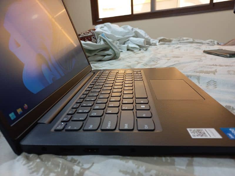 Lenovo Core i5 12th Gen Laptop (Like New) 1