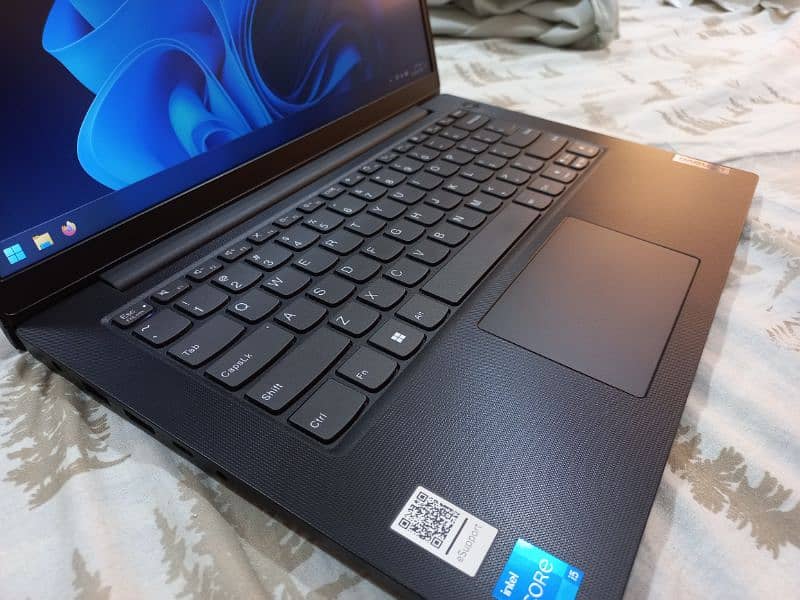 Lenovo Core i5 12th Gen Laptop (Like New) 2