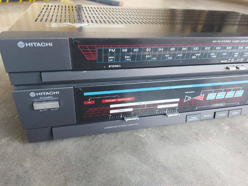 Hitachi Stereo Amplifier 180 Watts with 4 Band Radio 1