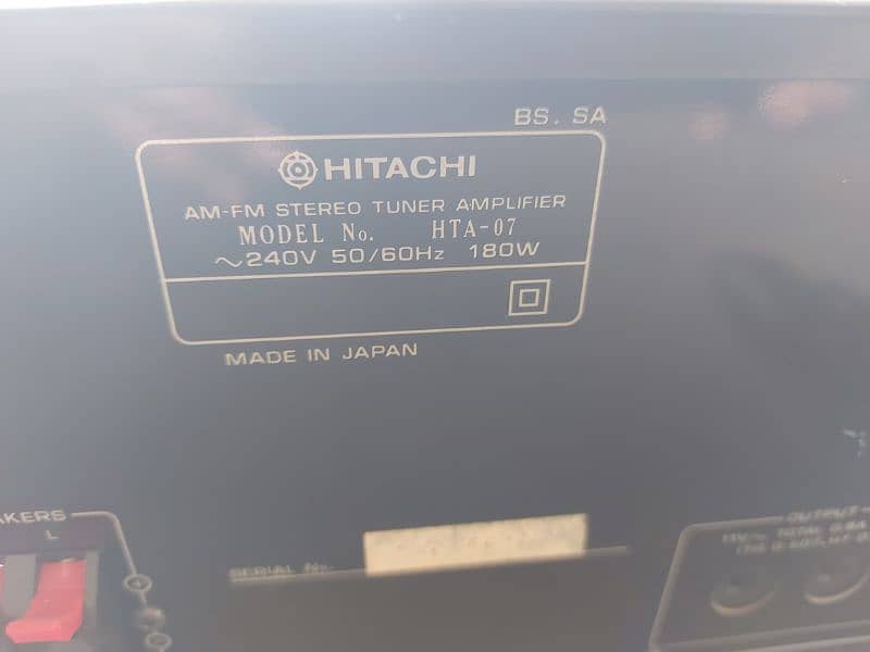 Hitachi Stereo Amplifier 180 Watts with 4 Band Radio 7