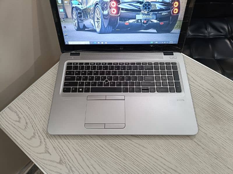 Hp elitebook 850 g4 core i5 7th gen 15.6 inch 1080p touchscreen Numpad 2