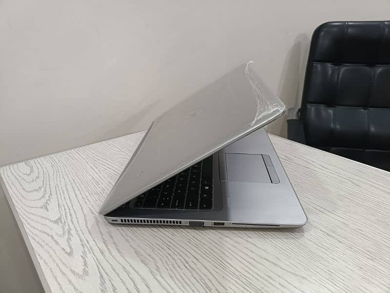 Hp elitebook 850 g4 core i5 7th gen 15.6 inch 1080p touchscreen Numpad 8