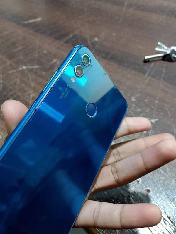 honor 8X 3