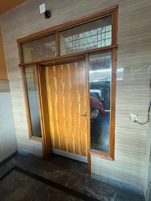 5 MARLA HOUSE URGENT FOR SALE IN PRIME LOCATION OF ALLAMA IQBAL TOWN 5