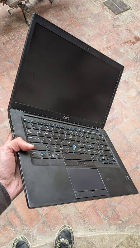 Dell Latitude 7490 i7 8th generation 1