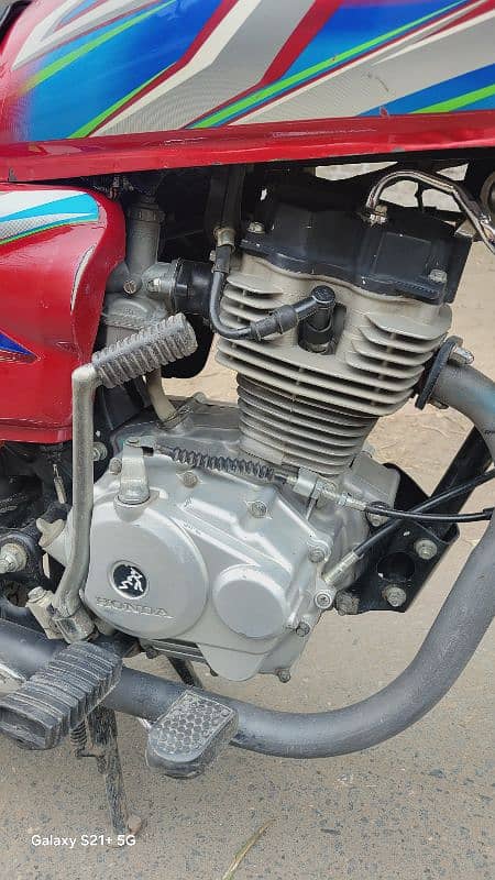 Honda 125 21/22 model 5