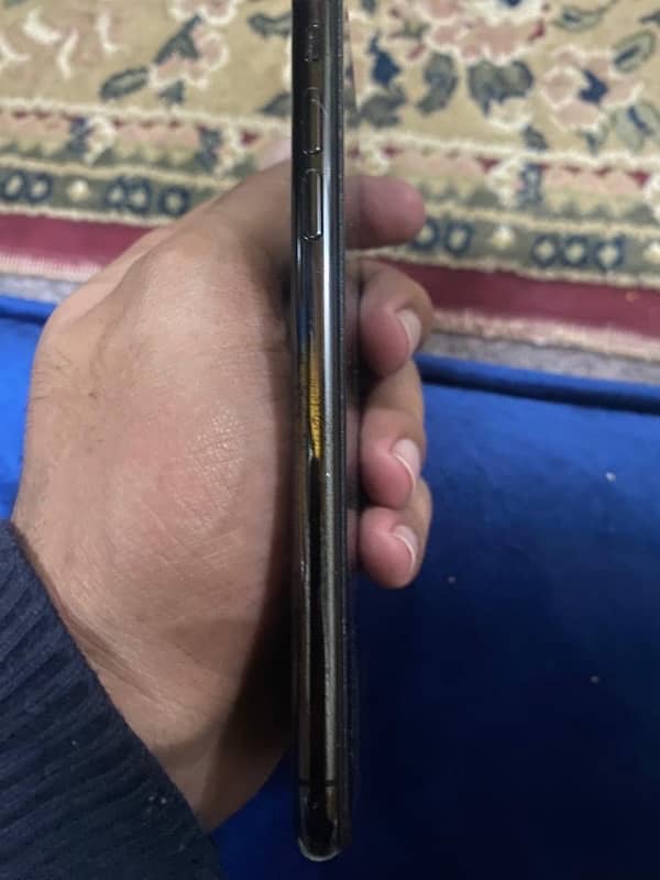 iPhone X approved 256gb 10/10condition 1