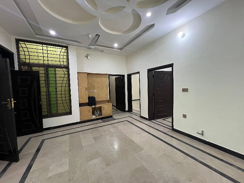 Upper portion available for Rent G-14/4 Contact: 03477163075 6