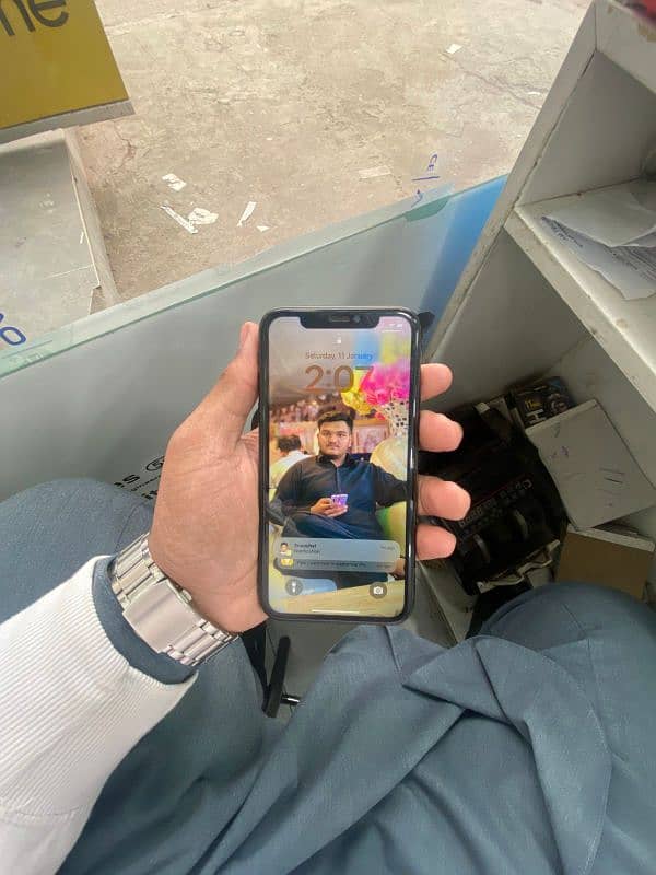 iphone XR non pta 6