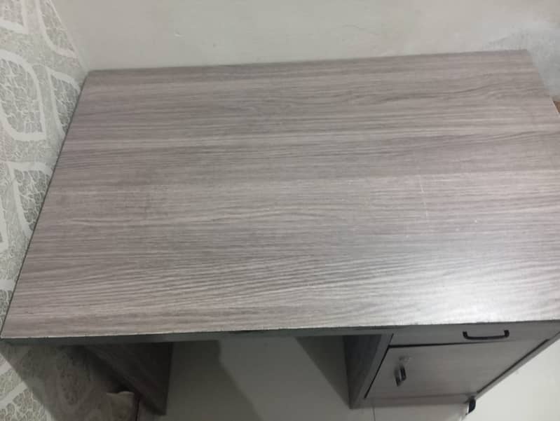 Study Tables for sale 10