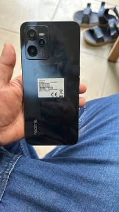 realme C35