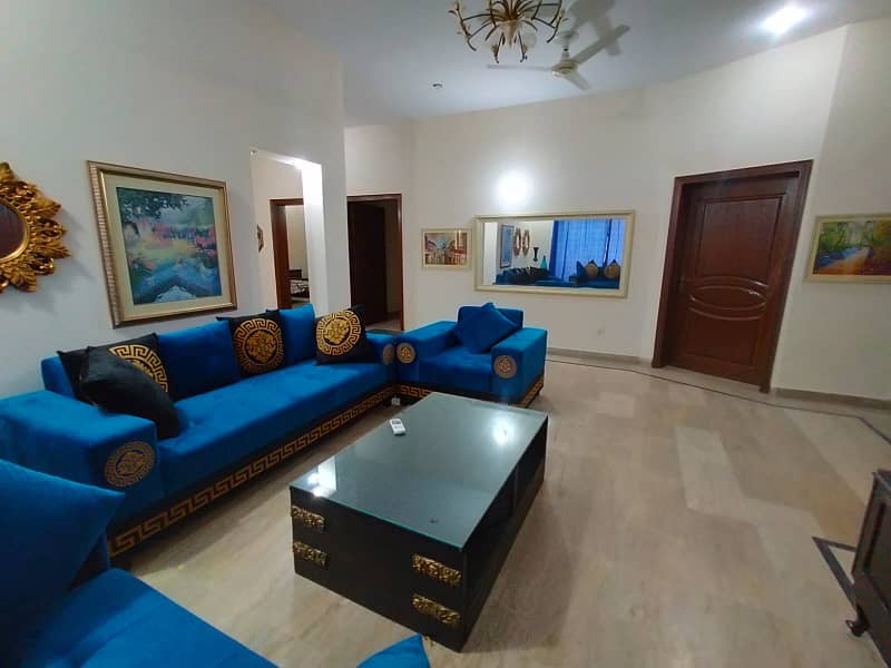 Fully Furnished Huge 6 Beds House For Short Rentals!! Daily Rent 40K. 9