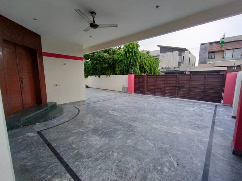 Fully Furnished Huge 6 Beds House For Short Rentals!! Daily Rent 40K. 28