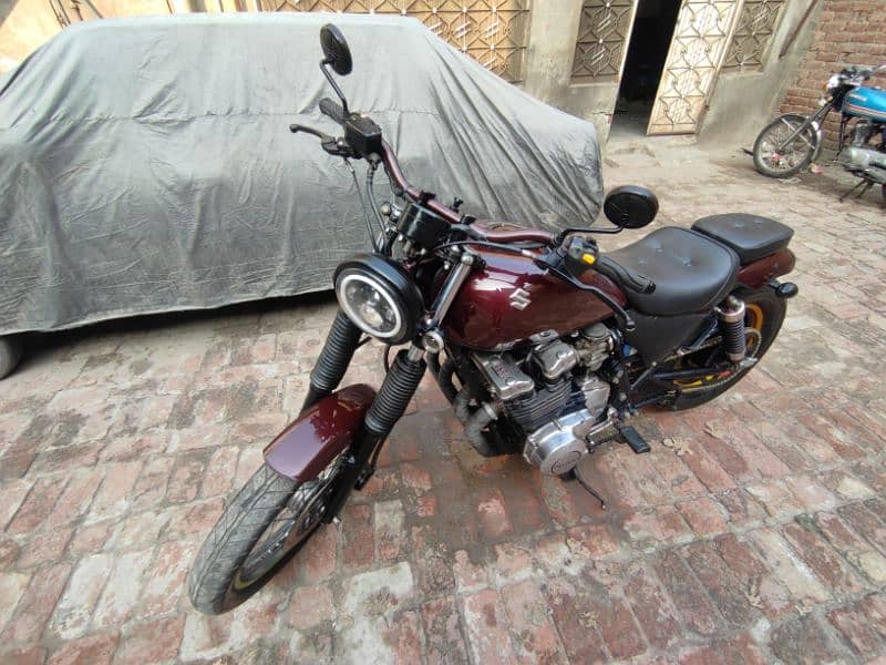 Suzuki GS 18