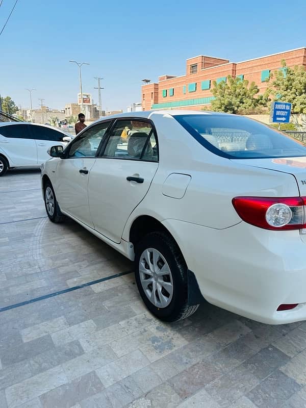 Toyota Corolla GLI 2011 4