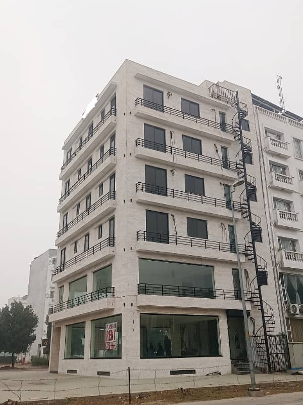 Facing Effiel Tower 8 Marla Commercial Building For Sale In Sector E Bahria Town Lahore 4