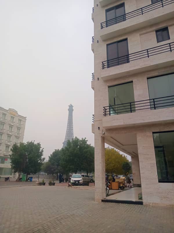 Facing Effiel Tower 8 Marla Commercial Building For Sale In Sector E Bahria Town Lahore 5