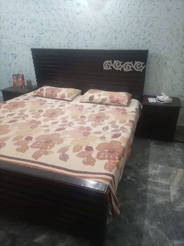 king size bed with dressing & side tables, without mattress 1