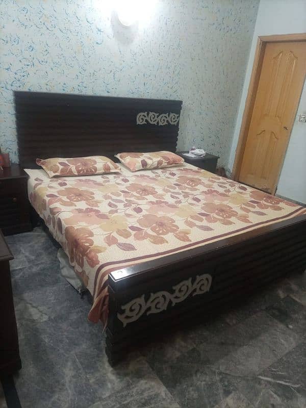 king size bed with dressing & side tables, without mattress 2