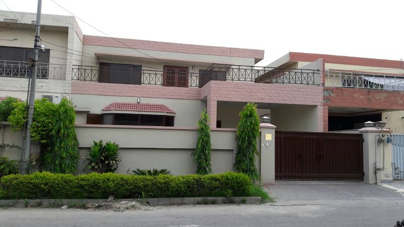 12 Marla 04 Bedroom House Available For Rent In Askari-9 Lahore Cantt 0