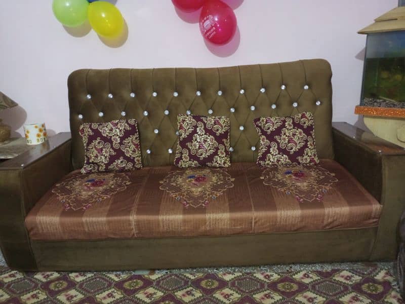 5 Seater Sofa 1