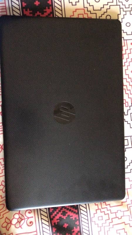 Hp 15.6inch 8gb ram 256gb ssd. like new 1