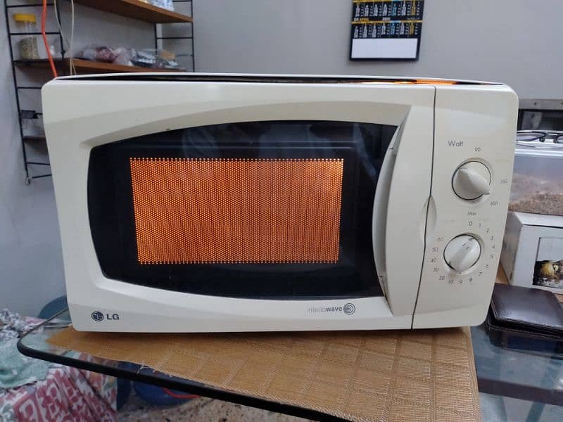 LG Microwave 1