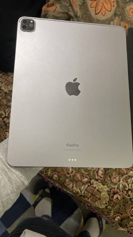 ipad Pro M2 256gb WIFI 13 inches 6th gen 4