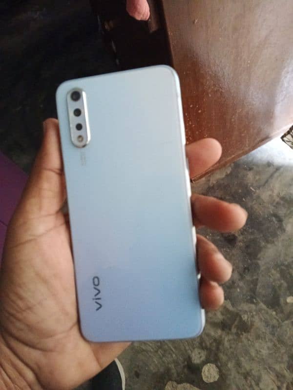 vivo s1 1