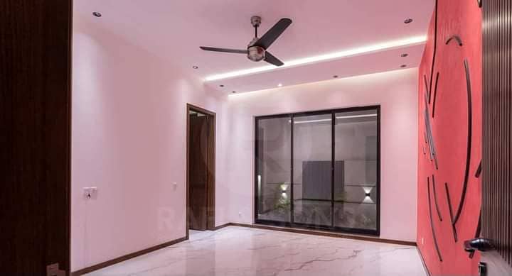 1 Kanal Designer House Ultra Modern Super Hot Location Solid Construction Near Park Market 6