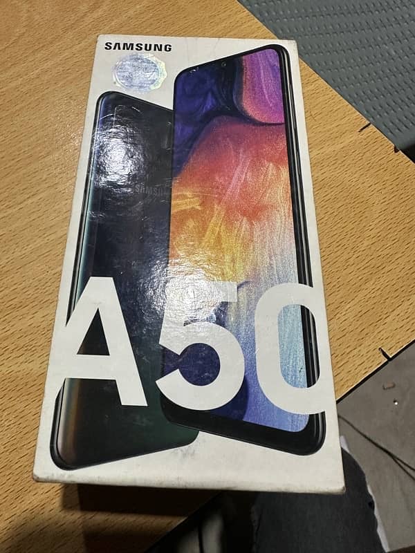 Samsung A50 128/4Gb 0