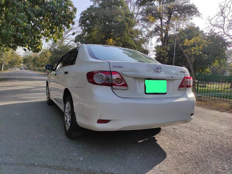 Toyota Corolla GLI 2012 4