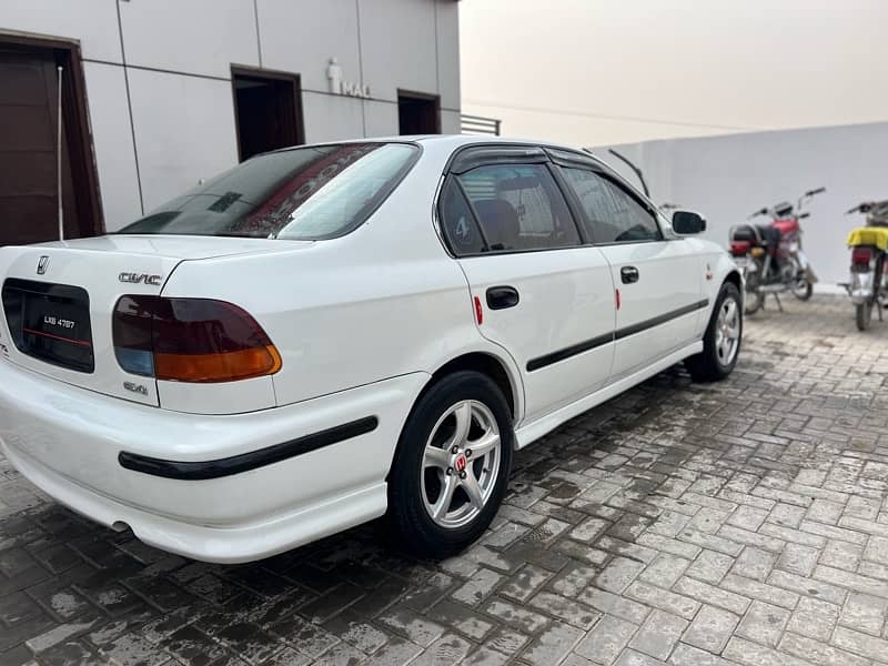 Honda Civic EXi 1997 6