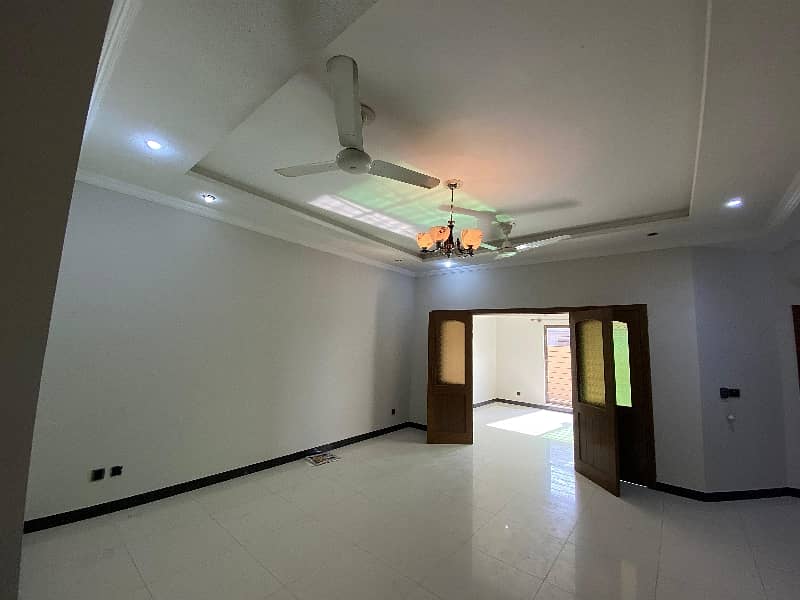 10 Marla Like Brand New Ground Portion Upper Portion Locked In Bahria Town Rawalpindi 3