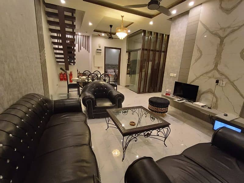 Luxury 5 Marla New Fully Furnished House Available For Short Rentals. 1